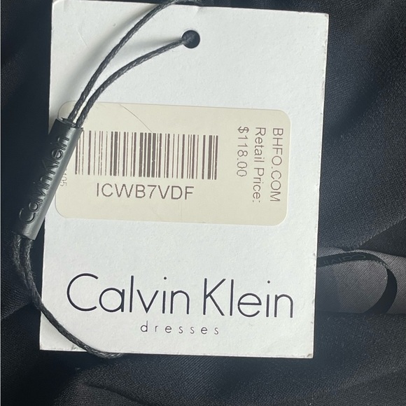 Calvin Klein Dress Color: Black/White | Size: 12 - Picture 13 of 15